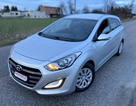 Hyundai I30 cena 40890 przebieg: 109457, rok produkcji 2016 z Hajnówka małe 781